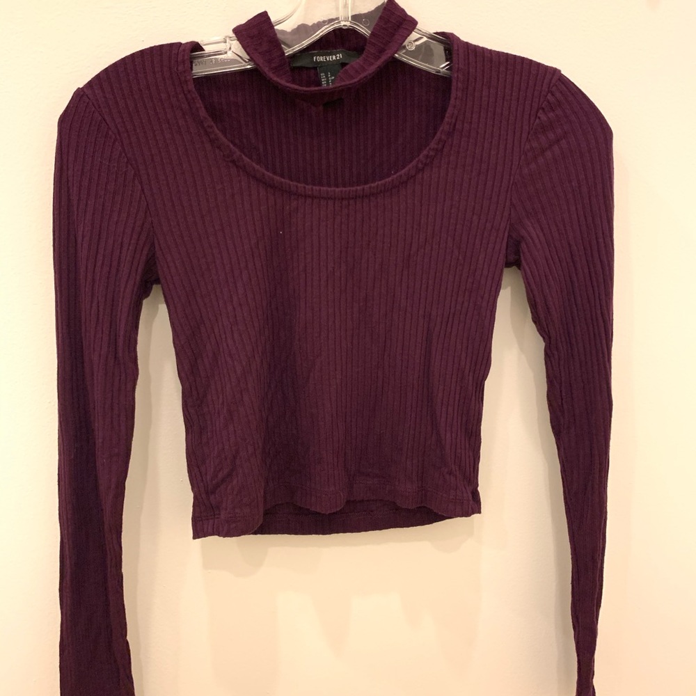 Burgundy Crop Top - Picture 2 of 3